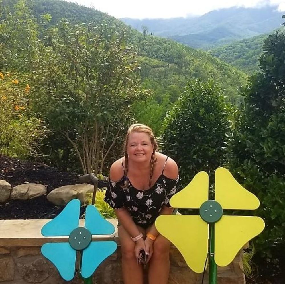 Meet your Posher, Cristine